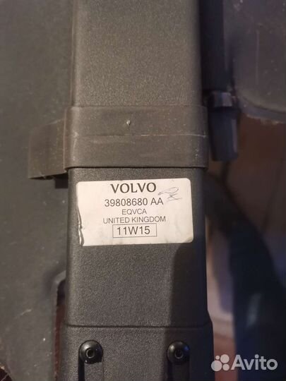 Шторка багажника Volvo