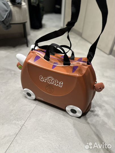 Детский чемодан trunki