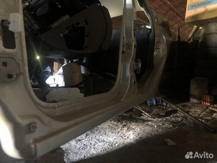 Порог левый renault logan 2