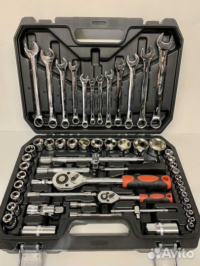 Инструменты для автомобиля 61 предмет ключи в кейс