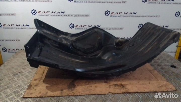 Подкрылок правый Man Tgl