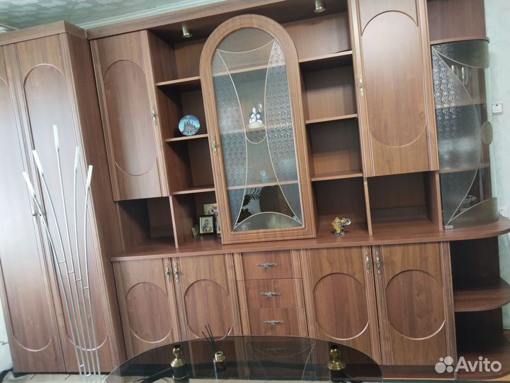 Стенка в гостиную