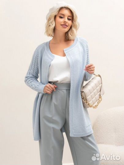 Новый красивый кардиган нежно голубого цвета