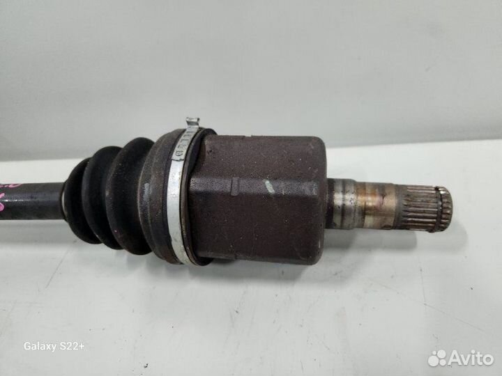 Привод передний левый Volkswagen Passat B6 BVY