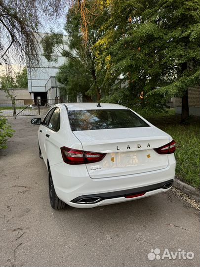 LADA Vesta 1.6 МТ, 2024, 15 км