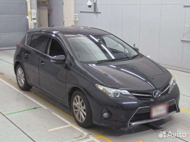 Toyota Auris 1.5 CVT, 2015, 72 000 км