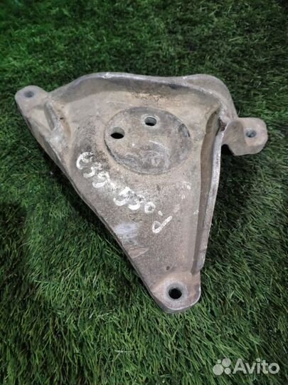 Кронштейн двигателя правый Bmw 530D E39 M57