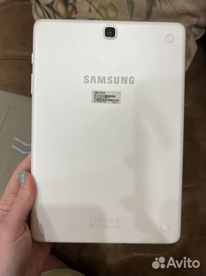 Планшет Samsung SM-T555