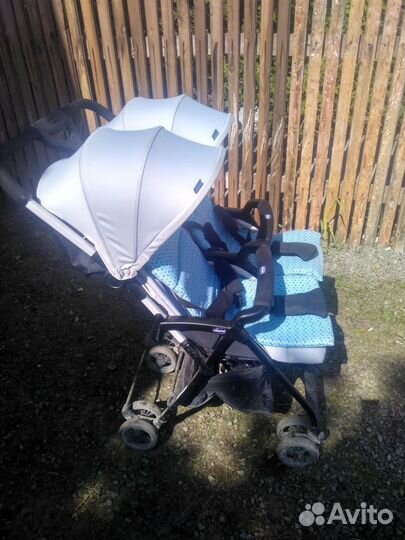 Прогулочная коляска для двойни