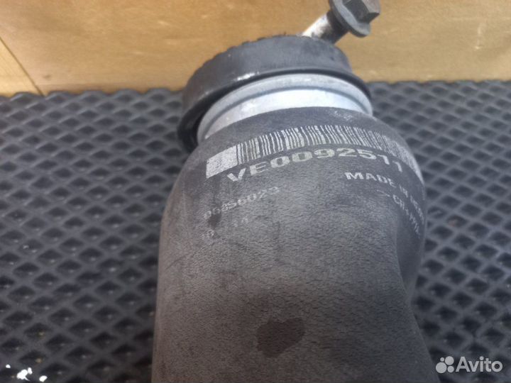 Амортизатор кабины задний Volvo Fh4 D13K 2015