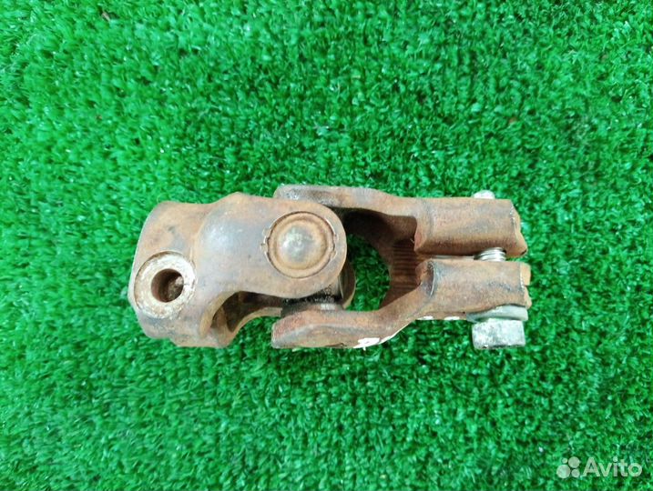 Кардан рулевой Nissan Primera