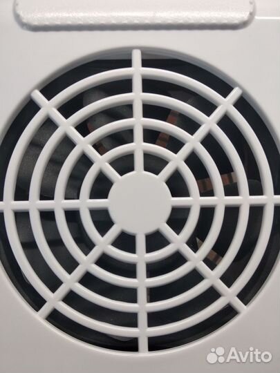 Маникюрный пылесос/Вытяжка маникюрная