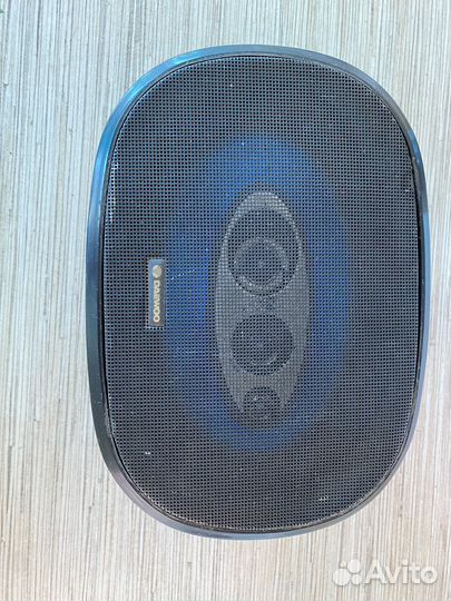 Автомобильная колонка