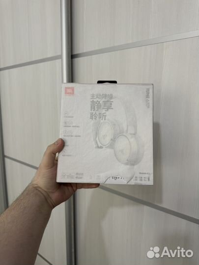 Наушники JBL Tune 670NC