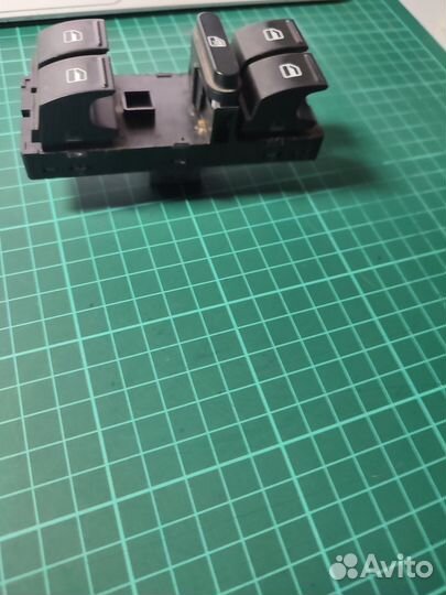 Продам блок стеклоподъемников на шкоду октавия а5