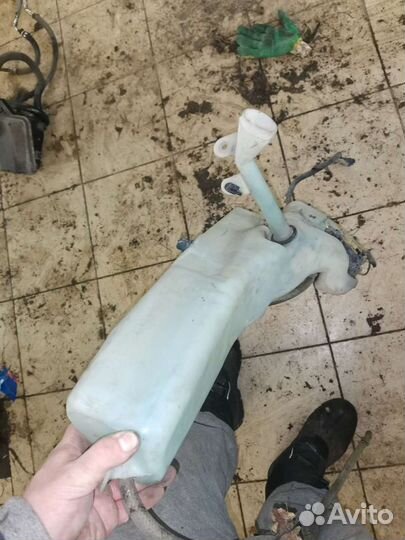 Бачок стеклоомывателя Peugeot 607