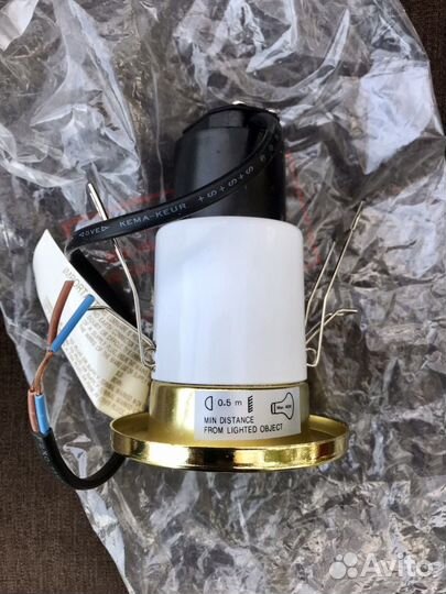 Светильник потолочный встраиваемый