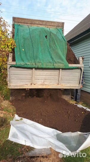 Чернозем плодородная земля, почва для огорода