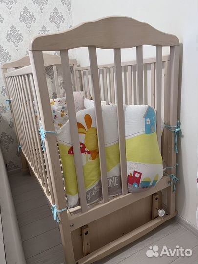 Детская кроватка с маятником матрас в подарок