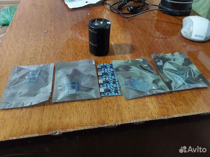 Гнезда Micro usb и конденсатор