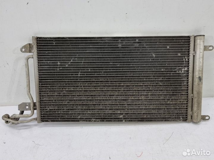 Polo Fabia Roomster Ibiza радиатор кондиционера
