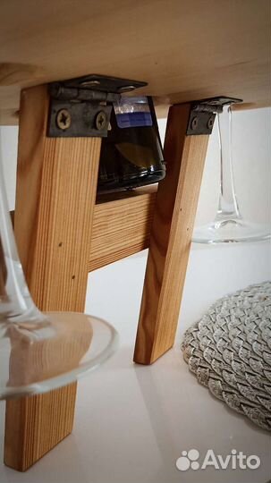 Винный столик из дерева, подставка для бокалов