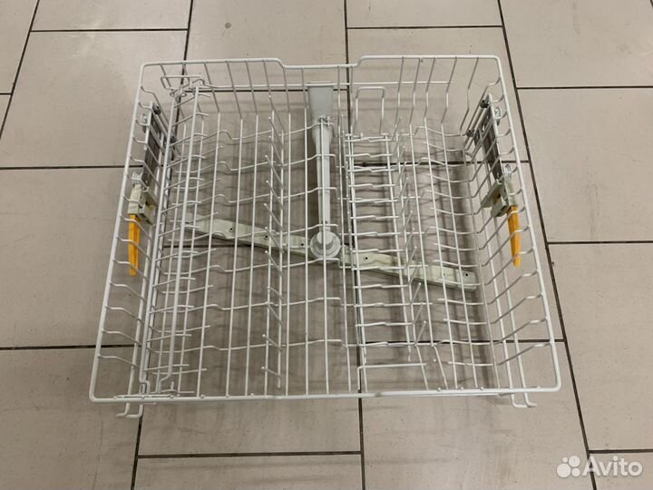 Верхняя корзина б/у Miele G 1470 SCVi