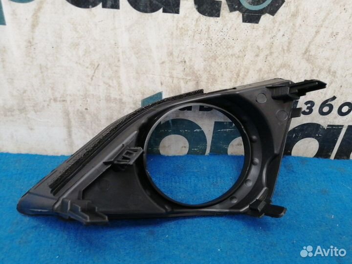 Накладка на птф правая 81481-12090 Toyota Corolla