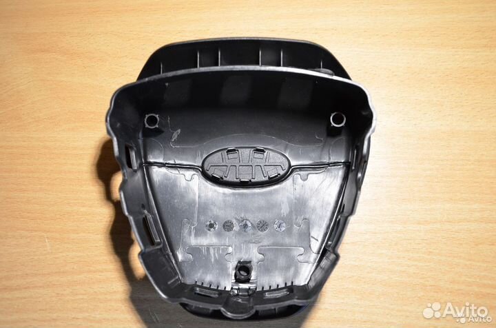 Крышка подушки безопасности Фиеста Экоспорт