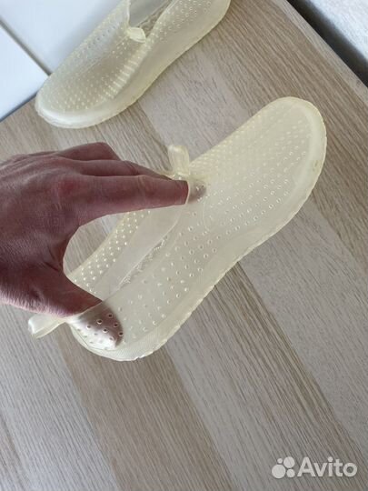 Коралловые тапочки р 42