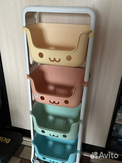 Стеллаж для игрушек