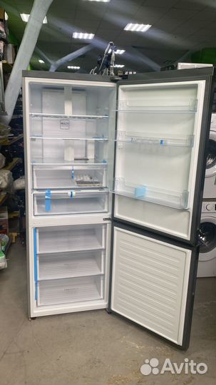 Холодильник Haier C4F744CMG