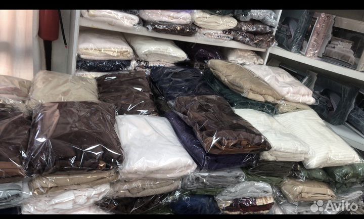 Пледы и покрывало