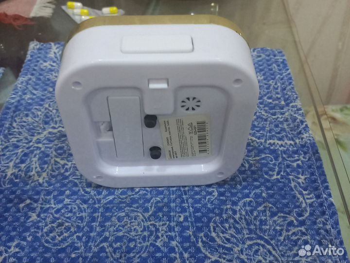 Часы будильник