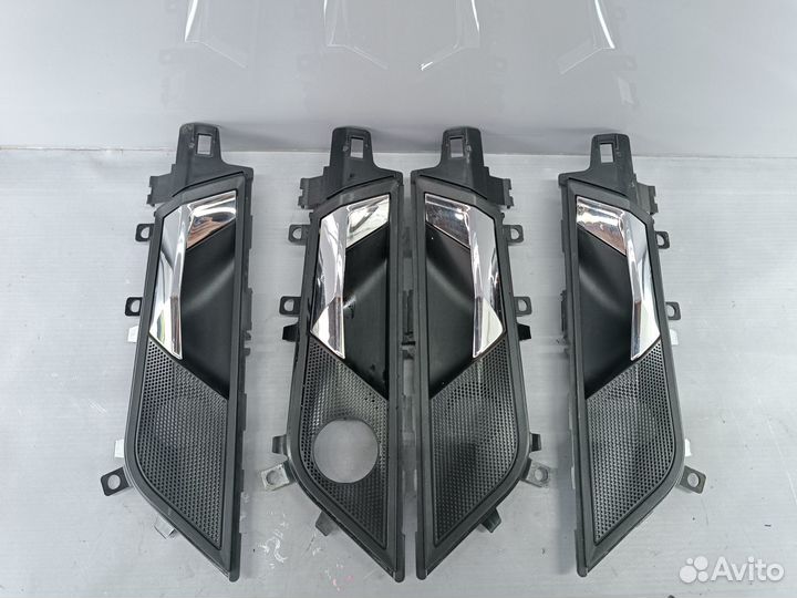 Ручка двери внутренняя Skoda Rapid