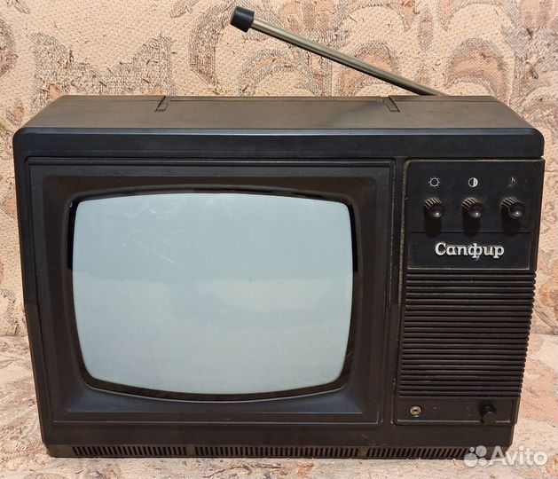 Телевизор 