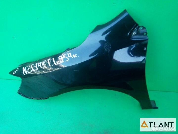 Крыло переднее левое toyota corolla axio