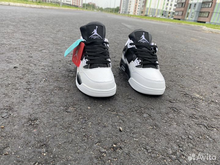 Кроссовки Nike air Jordan 4