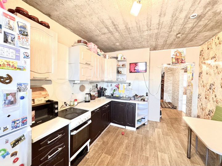 2-к. квартира, 62 м², 6/17 эт.