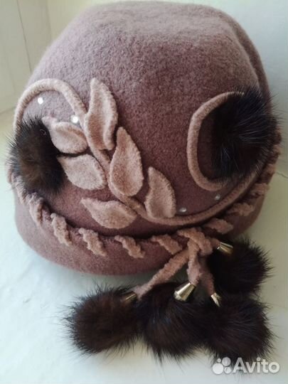 Теплая женская шапочка