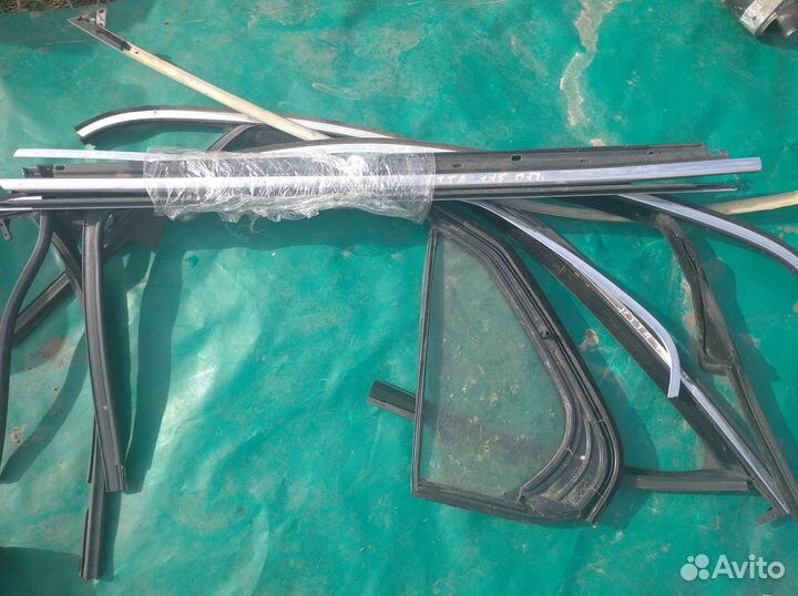 Молдинги Volkswagen jetta 5