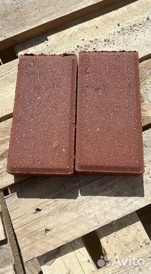 Плитка и плитка с монтажом