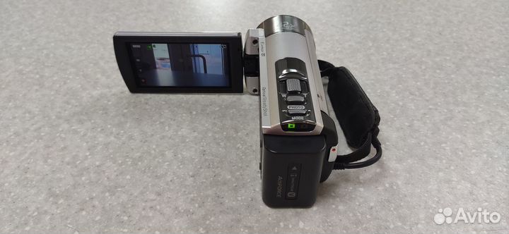 Продается видеокамера Sony HDR-CX130E