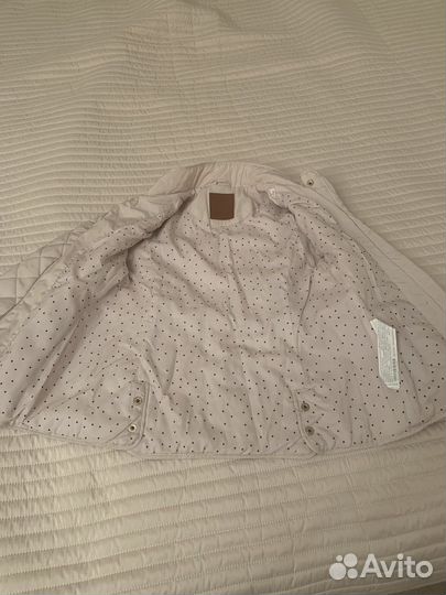 Куртка Zara на девочку 110