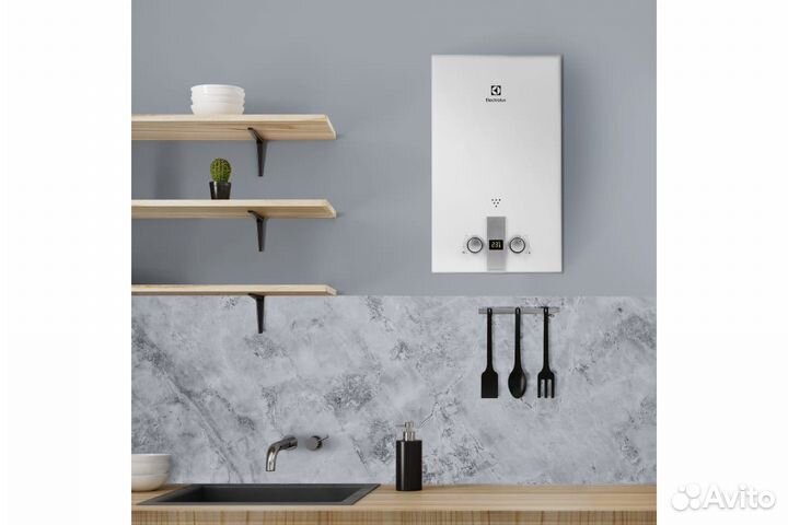 Водонагреватель газовый Electrolux GWH10 High Perf
