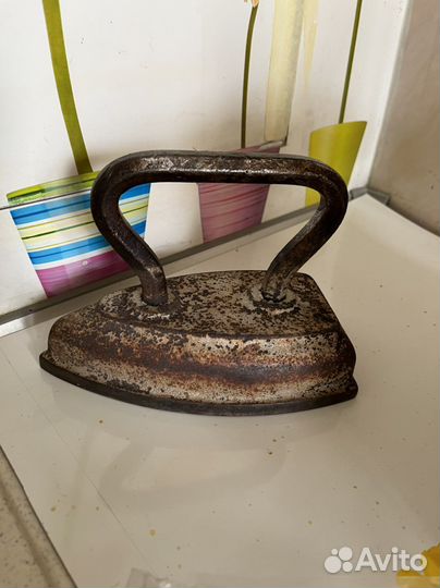 Утюг чугунный старинный