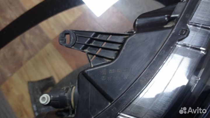 Фара правая Nissan Qahqai J-11