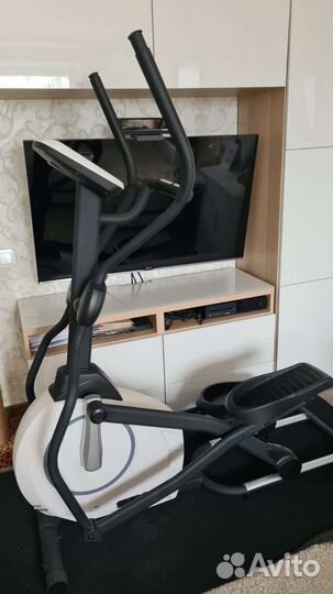 Эллиптический тренажер Spirit SE205