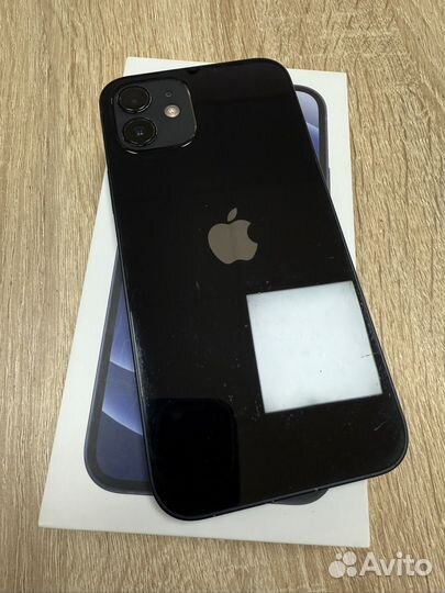 iPhone 12, 64 ГБ