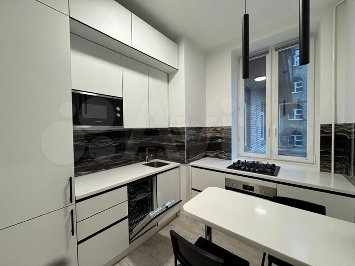 2-к. квартира, 54 м², 7/10 эт.